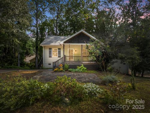 26 Grove Garden Ave, Candler, NC, 28715-8902 | Card Image