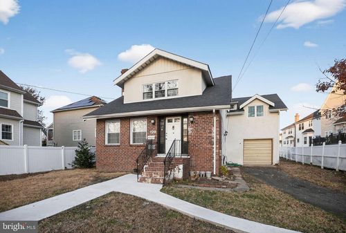 720 Kedron Ave, MORTON, PA, 19070-1617 | Card Image