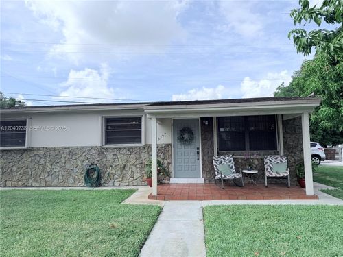 3397 W 14th Ct, Hialeah, FL, 33012-4711 | Card Image