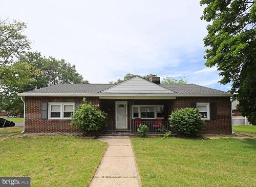 21 Chester Ave, GIBBSTOWN, NJ, 08027-1130 | Card Image