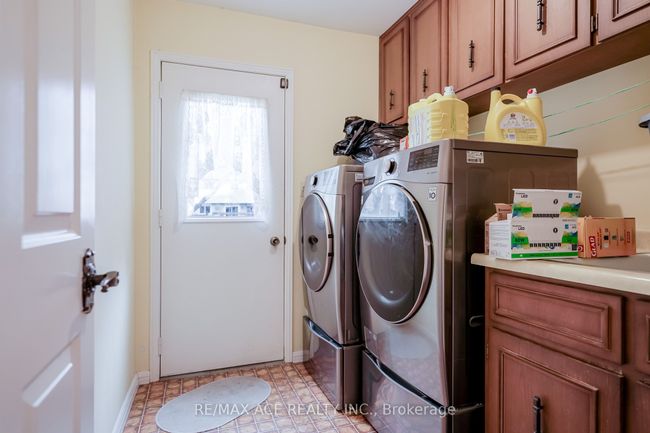28 Wilkins Dr, House other with 6 bedrooms, 3 bathrooms and 4 parking in Kitchener ON | Image 18