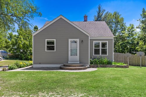 5806 Lake Michigan Dr, Allendale, MI, 49401-9162 | Card Image