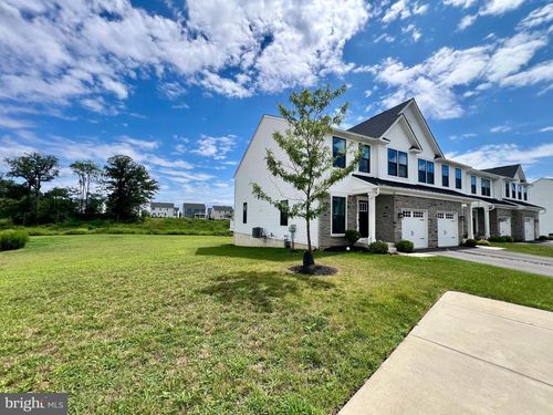 8030 Milltown Cir, CHELTENHAM, PA, 19012 | Card Image