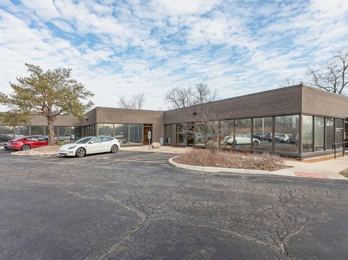 1845 Oak St, Northfield, IL, 60093-3022 | Card Image