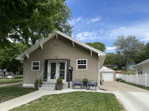 3223 Parkview Blvd, Sioux City, IA, 51105-2842 | Card Image
