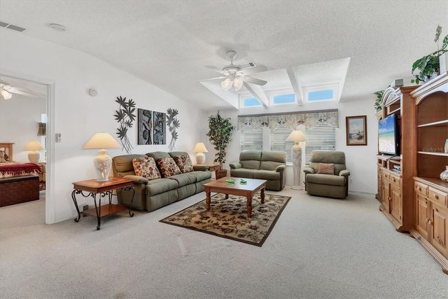 Living Room | Image 4