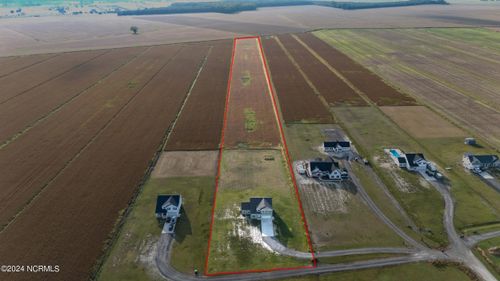 438 N Indian Town Rd, Shawboro, NC, 27973-9679 | Card Image