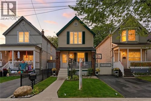 34 Albemarle St, Hamilton, ON, L8L7G4 | Card Image