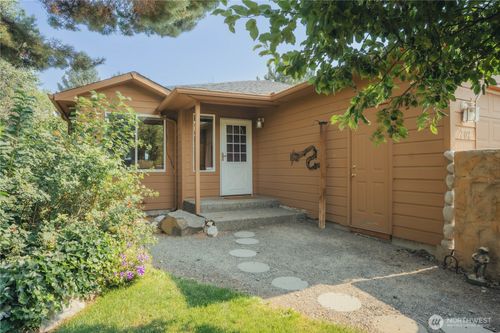 202 W Mount Baker Ct, Ellensburg, WA, 98926-2078 | Card Image