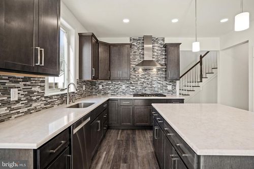 33 Kay Chiarello Way, Hamilton, NJ, 08690-3646 | Card Image