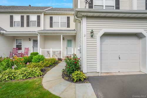 21 Osborne Gln, Poughquag, NY, 12570-5563 | Card Image