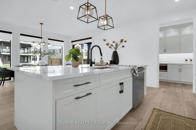 1639 Upper Ave West, House other with 4 bedrooms, 3 bathrooms and 4 parking in London ON | Image 10