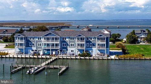 6189 Marsh Island Dr, CHINCOTEAGUE, VA, 23336-3300 | Card Image