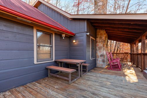 136 Smoky Mountain Way, Sevierville, TN, 37876 | Card Image