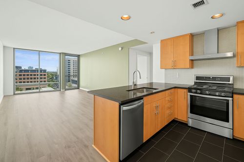 1208-300 Bowie St, Austin, TX, 78703-4613 | Card Image