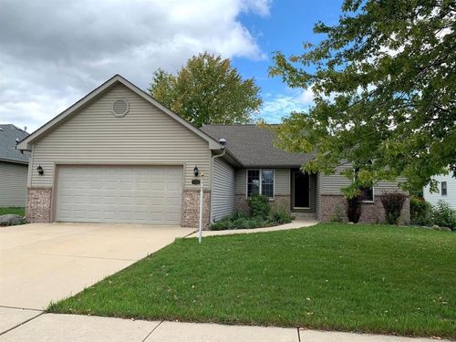 9500 Grayce Dr, STURTEVANT, WI, 53177-2660 | Card Image