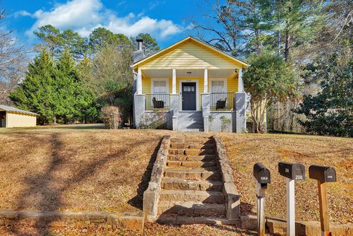 200 Bulwinkle Dr, Walhalla, SC, 29691-2079 | Card Image