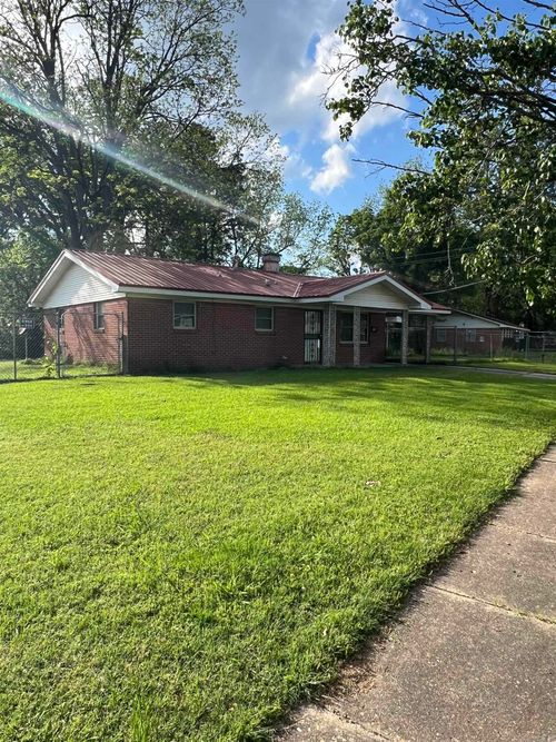 904 Belmont Dr, Pine Bluff, AR, 71601-5444 | Card Image