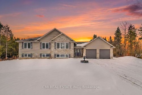 366 Ray Rd, Madoc, ON, K0K2K0 | Card Image