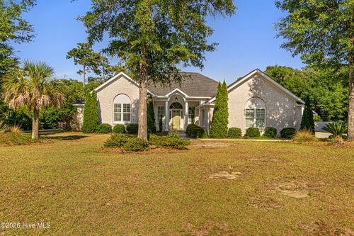 204 Nottingham Ln, Morehead City, NC, 28557-8979 | Card Image