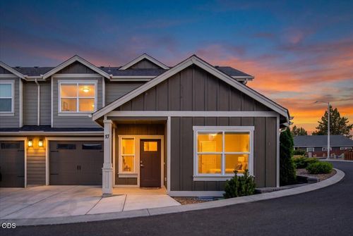 apt-17-2755 Sw Greens Blvd, Redmond, OR, 97756-6113 | Card Image