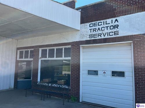 305 E Main St, Cecilia, KY, 42724-9604 | Card Image
