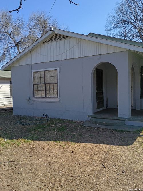 616 Sims Ave, San Antonio, TX, 78225-2360 | Card Image