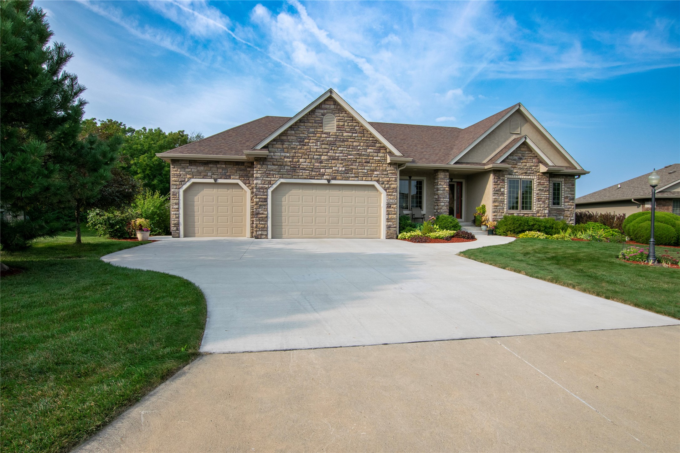 5th Ct, Des Moines, IA 50313