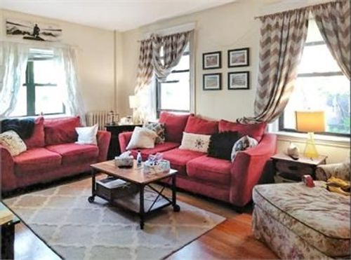apt-3-7 Naples Rd, Brookline, MA, 02446-5731 | Card Image