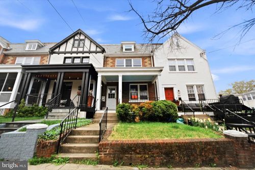 2413 39th St Nw, WASHINGTON, DC, 20007-1704 | Card Image