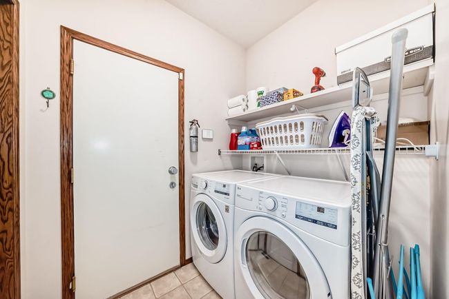 39 Bow Ridge Drive, House other with 3 bedrooms, 4 bathrooms and 2 parking in Cochrane AB | Image 16