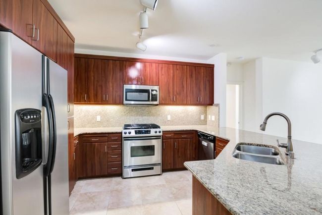 APT-420 - 5501 De Marcus Blvd, Condo with 3 bedrooms, 2 bathrooms and 2 parking in Dublin CA | Image 7