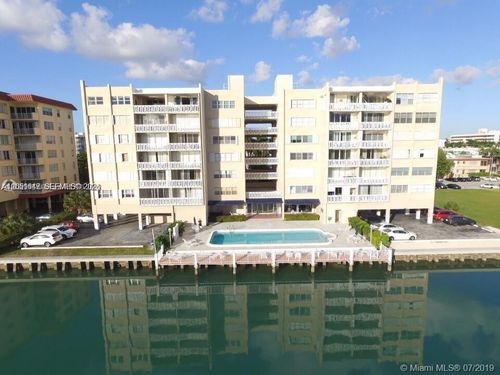 302s-9381 E Bay Harbor Dr, Bay Harbor Islands, FL, 33154-3917 | Card Image