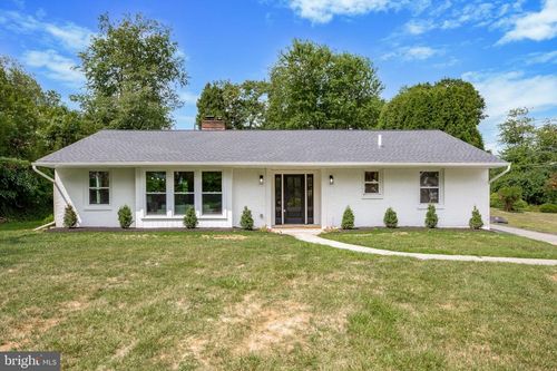 104 Furlong Ave, NEWTOWN SQUARE, PA, 19073-3809 | Card Image