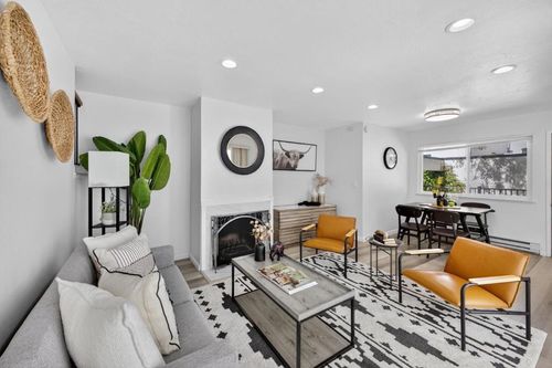 apt-38-1919 Alameda De Las Pulgas, San Mateo, CA, 94403-1273 | Card Image