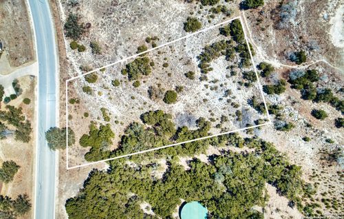 2100 Clubs Dr, Boerne, TX, 78006-6116 | Card Image