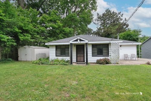 143 Eagle Point Rd, Fox Lake, IL, 60020-1715 | Card Image