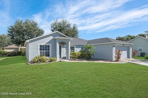 735 Crestline Ln Ne, Palm Bay, FL, 32907-3218 | Card Image