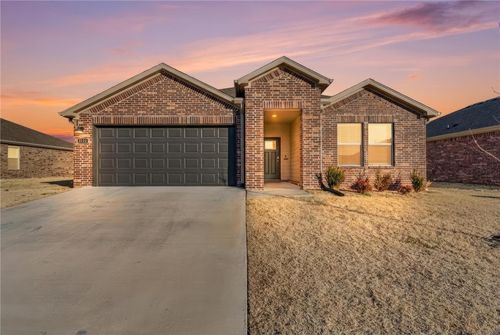 2211 S 9th Street, Rogers, AR, 72758 | Card Image