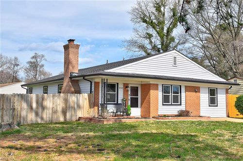 3144 Gaston Dr, Chesapeake, VA, 23323-2615 | Card Image