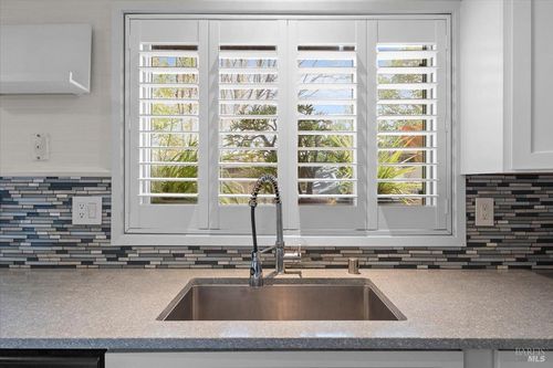 1003 Golf Course Dr, Rohnert Park, CA, 94928-1840 | Card Image