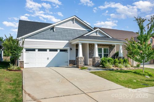 9311 Dunwich Dr, Gastonia, NC, 28056-9526 | Card Image