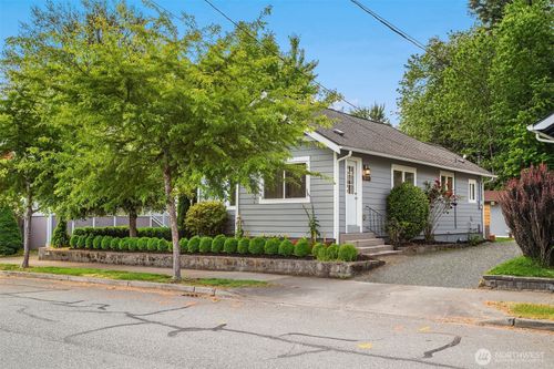 38362 Se Cedar St, Snoqualmie, WA, 98065-9500 | Card Image