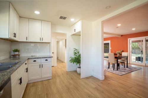 1640 Melanie Ln, Yuba City, CA, 95991-1915 | Card Image