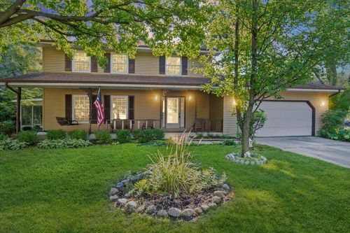 2200 Mecan Dr, Naperville, IL, 60564-9509 | Card Image