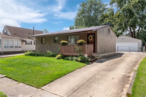 2956 Stockton St, Akron, OH, 44314-1008 | Card Image