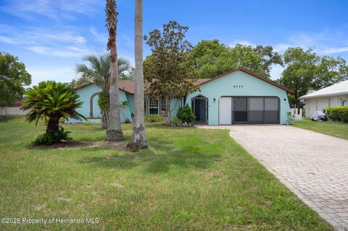 8332 Berkeley Manor Blvd, SPRING HILL, FL, 34606-6904 | Card Image