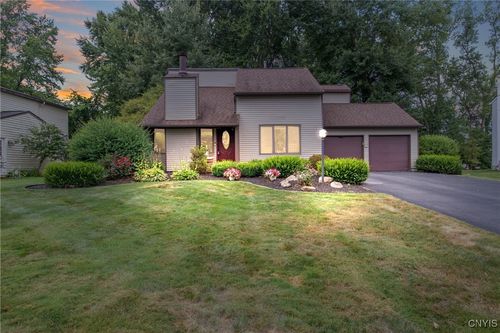 8107 Sloop Dr, Cicero, NY, 13039-9335 | Card Image