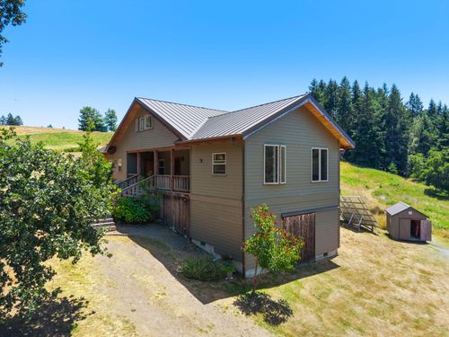 8015 Kneeland Rd, Kneeland, CA, 95549-9081 | Card Image