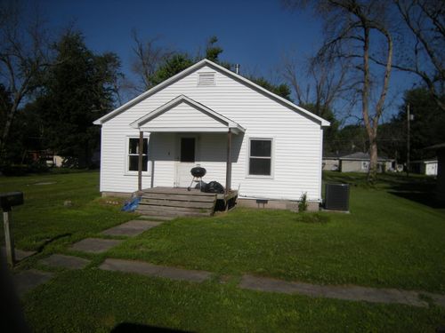 609 S Rollins St, CENTRALIA, MO, 65240-1639 | Card Image
